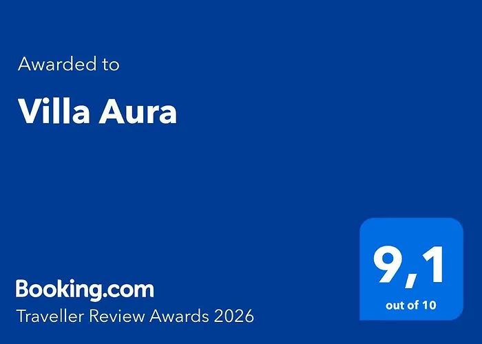 Villa Aura